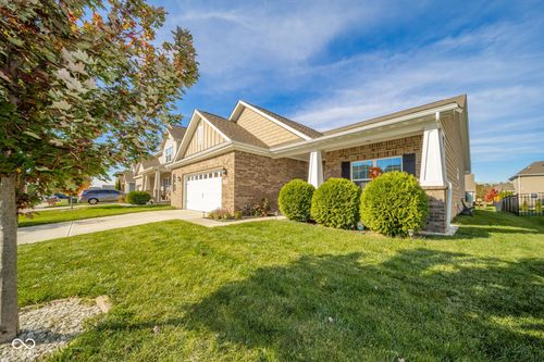 16592 Branham Dr, Fishers, IN, 46040-8301 | Card Image