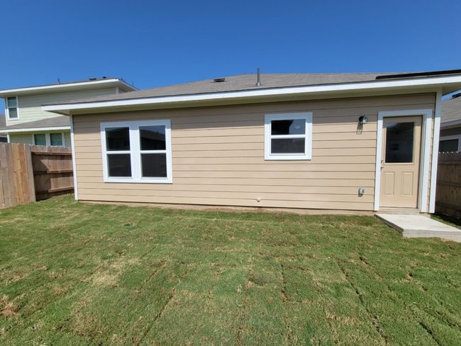 Rear view of property | Image 11