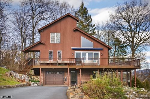 32 Evergreen Trl, Vernon, NJ, 07462-3404 | Card Image