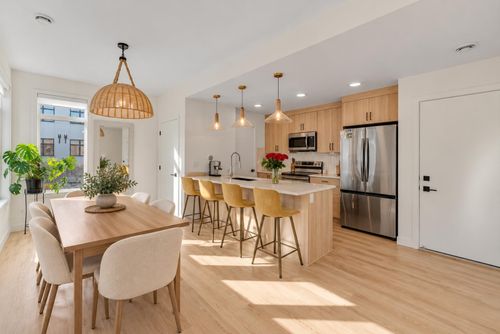 407-562 Seton Cir Se, Calgary, AB, T3M3Y5 | Card Image