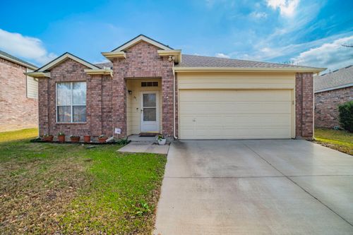3011 Blacksmith Ct, Grand Prairie, TX, 75052-4579 | Card Image