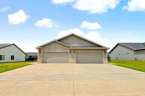 5229-5227-5229 N Cypress St, Bel Aire, KS, 67226-8818 | Card Image