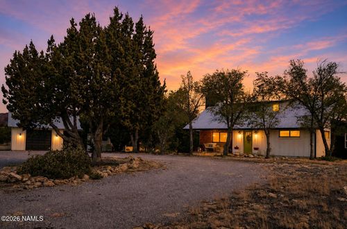 12851 Townsend Winona Rd, Flagstaff, AZ, 86004-1544 | Card Image