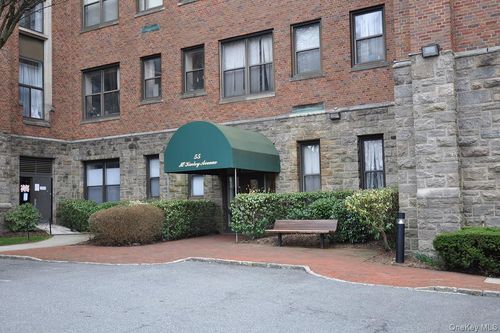 d1-13-55 Mckinley Ave, White Plains, NY, 10606-1673 | Card Image