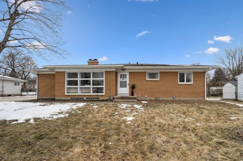 1214 Pleasant Valley Dr, Waterloo, IA, 50701-1805 | Card Image