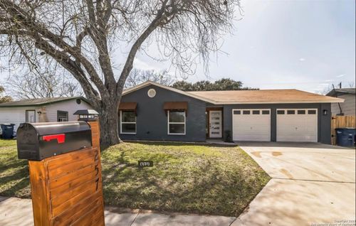 257 Rhine Rd, New Braunfels, TX, 78130-3232 | Card Image