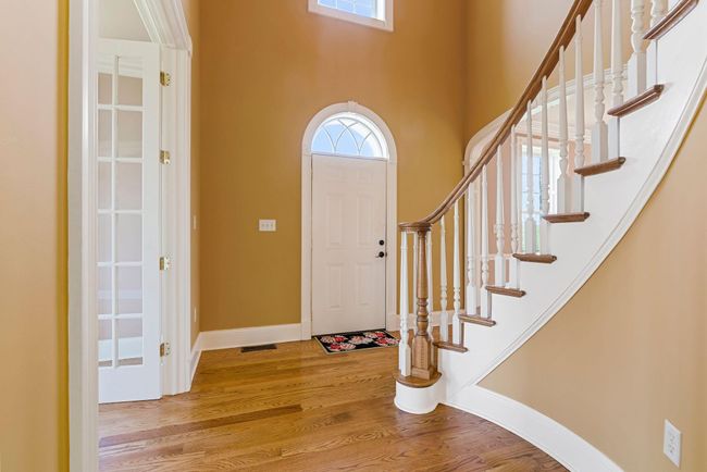 Entrance Foyer | Image 9