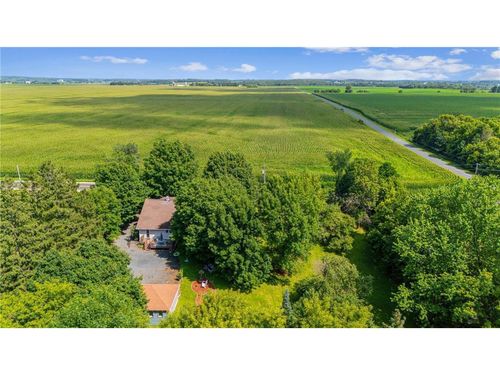 1806 100th Ave, Dresser, WI, 54009-4615 | Card Image