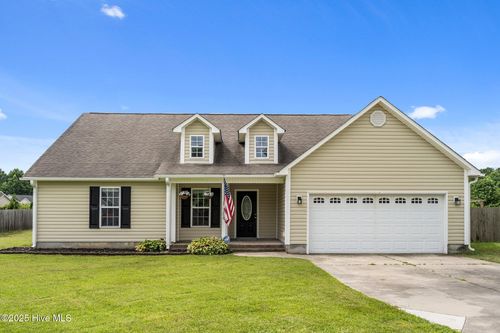 308 Boss Ct, Richlands, NC, 28574-6294 | Card Image