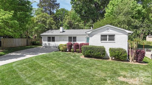 5322 Baker Dr, Charlotte, NC, 28210-2820 | Card Image