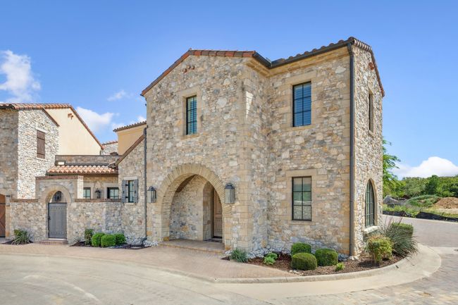 9 Catalonia Dr, House other with 3 bedrooms, 4 bathrooms and null parking in Westlake TX | Image 33