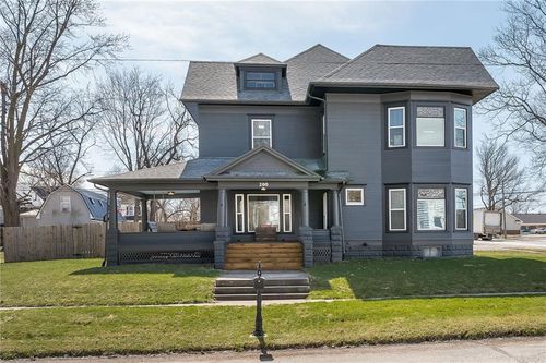 200 E Berry St, Hamilton, MO, 64644-1402 | Card Image