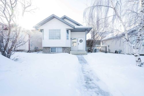 9717 126 Ave, Grande Prairie, AB, T8V7H6 | Card Image