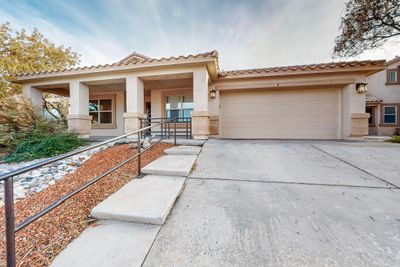 5940 Las Cadenas Road Nw, House other with 4 bedrooms, 2 bathrooms and 2 parking in Albuquerque NM | Image 2