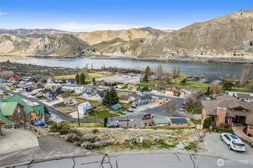 525 W Marine View Dr, Orondo, WA, 98843-9729 | Card Image