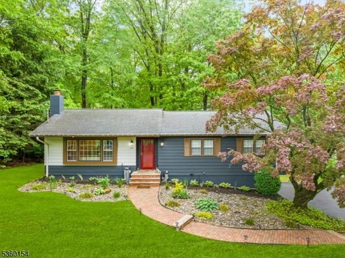 71 Clairview Rd, Denville, NJ, 07834-3301 | Card Image