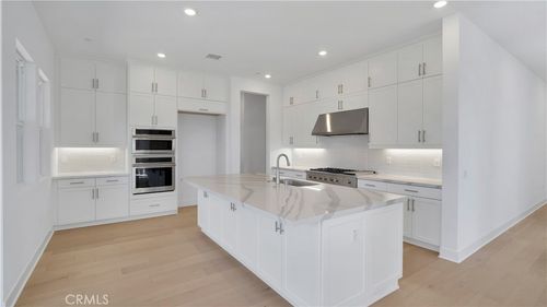 201 Briar Moon, Irvine, CA, 92602 | Card Image