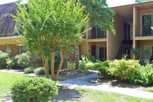 apt-502-108 Ephesus Church Rd, Chapel Hill, NC, 27517-2528 | Card Image