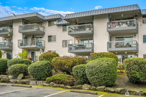 b306-23007 Marine View Dr S, Des Moines, WA, 98198-8470 | Card Image
