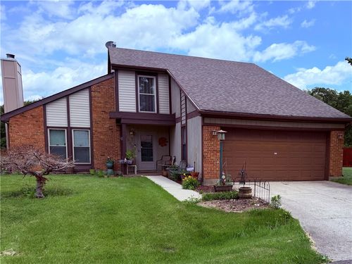 7500 Tuscola Dr, Trotwood, OH, 45426-3830 | Card Image