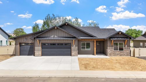 780 Captains Way, Grand Junction, CO, 81505-9530 | Card Image