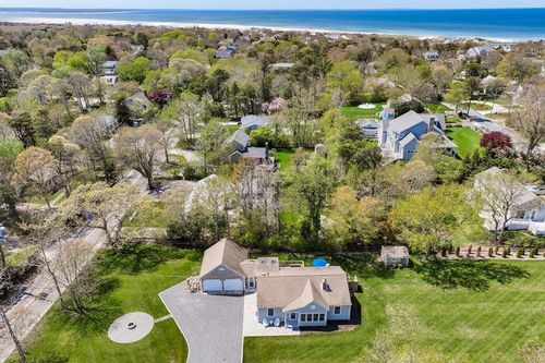 3 Hippogriffe Rd, Dennis, MA, 02638-1137 | Card Image