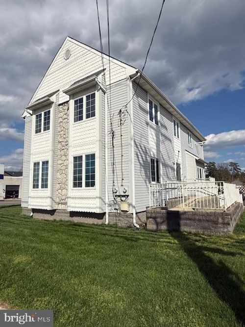 2-399 N Route 73, West Berlin, NJ, 08091-2501 | Card Image