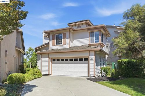5630 Highcrest Ct, Pleasanton, CA, 94588-9661 | Card Image