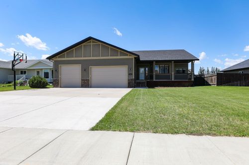 244 N N 2 St E, Magrath, AB, T0K1J0 | Card Image