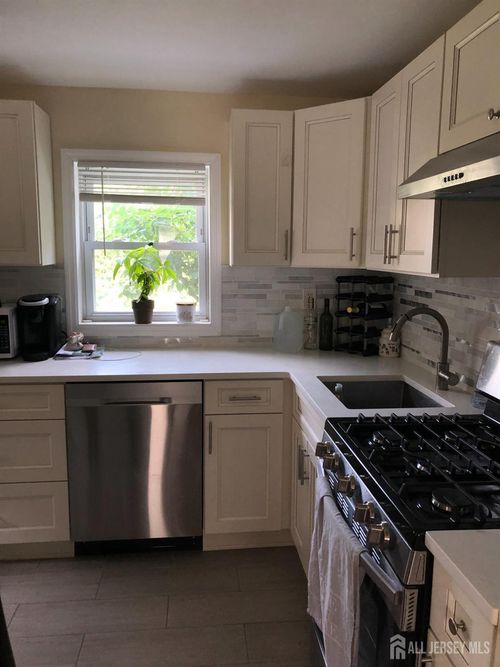 53 Coolidge Ave, Edison, NJ, 08837-2853 | Card Image