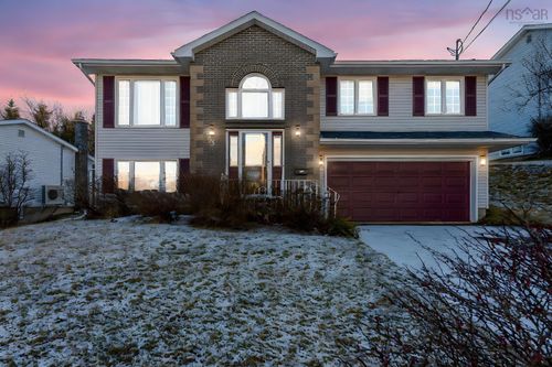 95 Auburn Dr, Dartmouth, NS, B2W6H7 | Card Image