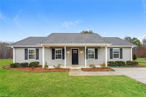 188 Tuscan Way, Lexington, NC, 27295-6385 | Card Image
