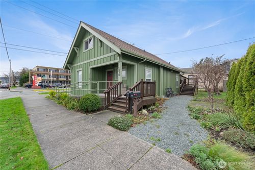 520 O Ave, Anacortes, WA, 98221-1736 | Card Image