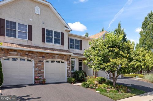 678 Greycliffe Ln, AMBLER, PA, 19002-1951 | Card Image