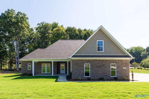 105 Lakeridge Ct, Ardmore, AL, 35739-9612 | Card Image