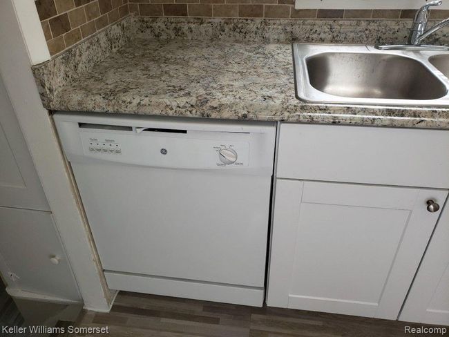 622 E 12 Mile Rd, House other with 3 bedrooms, 1 bathrooms and null parking in Royal Oak MI | Image 11
