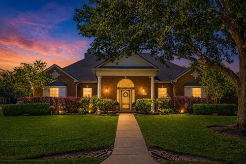 4423 Weston Dr, Fulshear, TX, 77441-4252 | Card Image