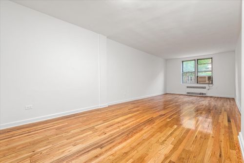 apt-3l-67-30 Clyde St, Forest Hills, NY, 11375-4011 | Card Image