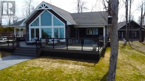 245 Grandor Rd, Kagawong, ON, P0P1J0 | Card Image