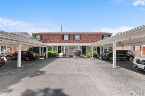 2713a-2713 Laclede Station Rd, Saint Louis, MO, 63143-2846 | Card Image