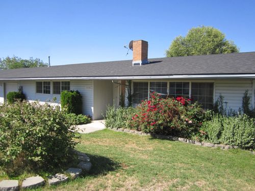 10122 Wright Ave, Klamath Falls, OR, 97603-9557 | Card Image