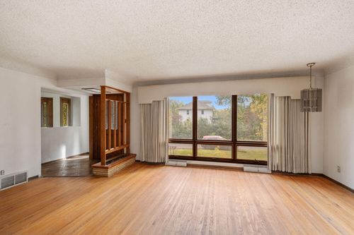 3533 Long Lake Rd E, Pine Springs, MN, 55115-6826 | Card Image
