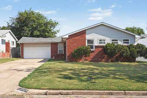 5929 E 26th St, Tulsa, OK, 74114-5121 | Card Image