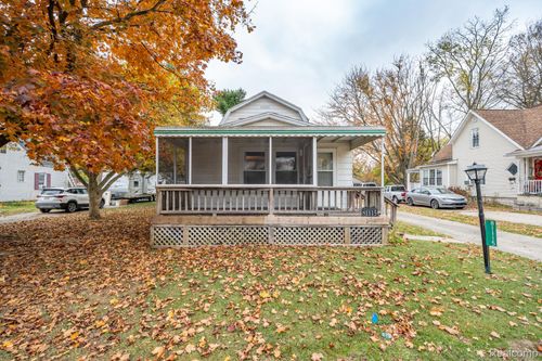 81115 Belle River Rd, Memphis, MI, 48041-4817 | Card Image