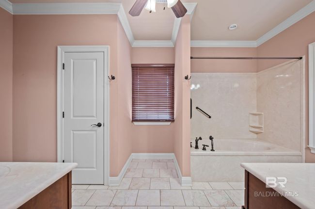 Bathroom | Image 30