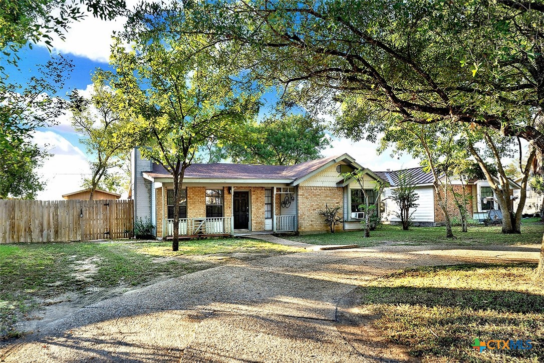 Parkdale Dr, San Marcos, TX 78666