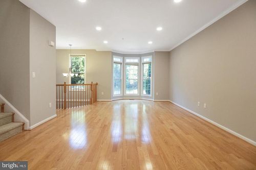 548 Winding Rose Dr, ROCKVILLE, MD, 20850-2867 | Card Image