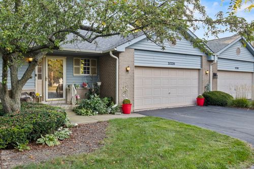 21220 Silktree Circle, Plainfield, IL, 60544 | Card Image