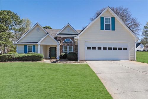 6185 Devonshire Dr, Flowery Branch, GA, 30542-5438 | Card Image