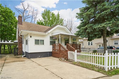 2747 3rd St, Cuyahoga Falls, OH, 44221-2203 | Card Image